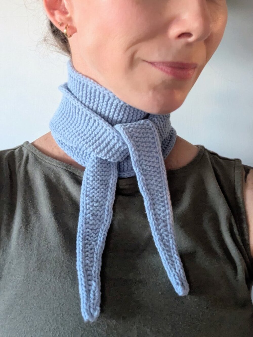 Hand Knit Sophie Scarf Skinny Wrap Neckerchief Bandana Periwinkle Sky Baby Blue - Picture 11 of 12